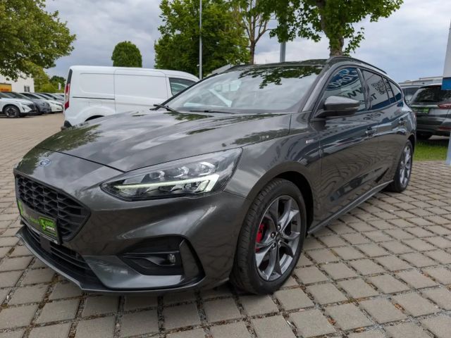 Ford Focus ST Line Wagon