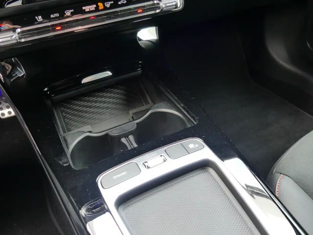 Mercedes-Benz A 180 AMG Line