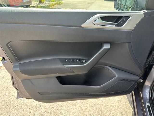 Volkswagen T-Cross Move