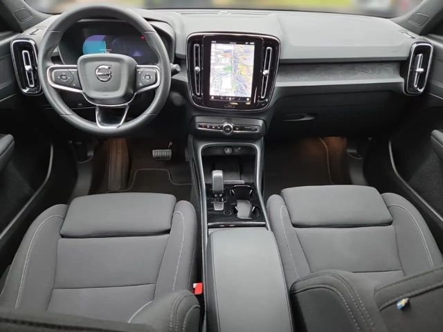 Volvo XC40 Core Recharge