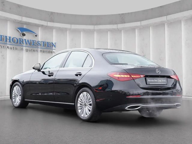 Mercedes-Benz C 180 Sedan