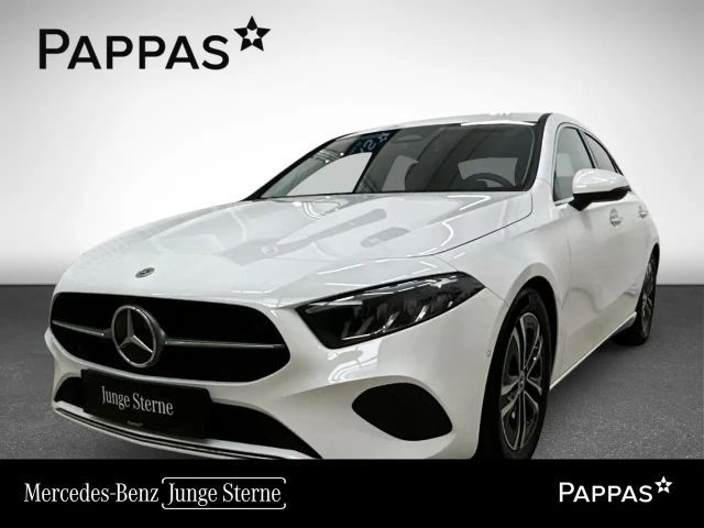 Mercedes-Benz A 180 A 180 d Progressive