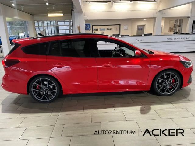 Ford Focus ST Line Wagon