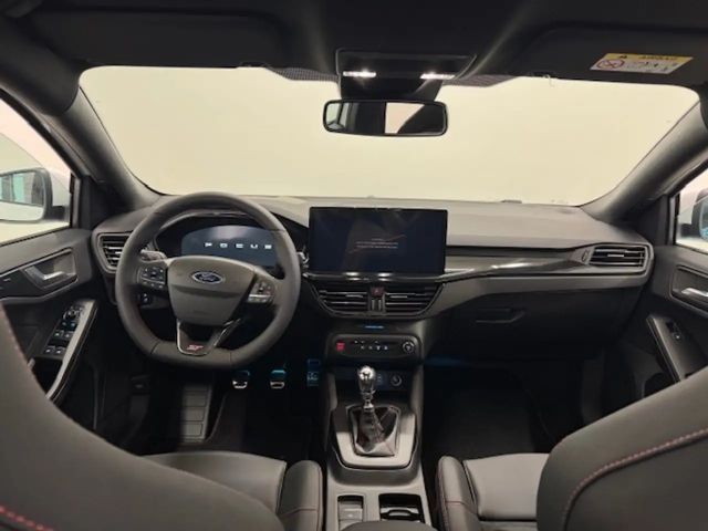 Ford Focus ST Line
