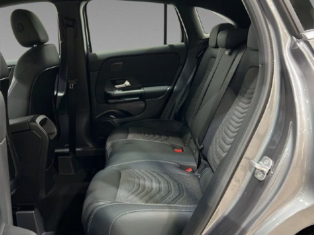 Mercedes-Benz GLA 200 GLA 200 d