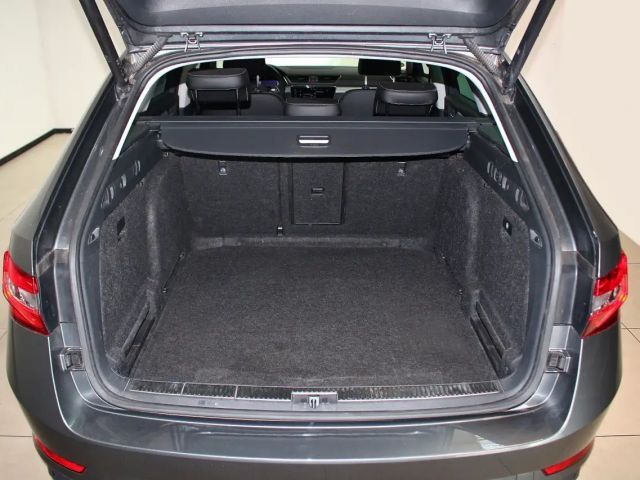 Skoda Superb 2.0 TDI Ambition Combi