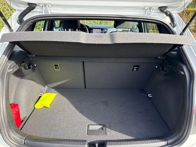 Volkswagen Polo 1.0 TSI DSG R-Line