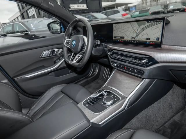 BMW 330 330e M-Sport Touring