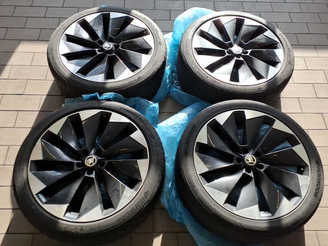 Skoda Enyaq Sportline iV 80