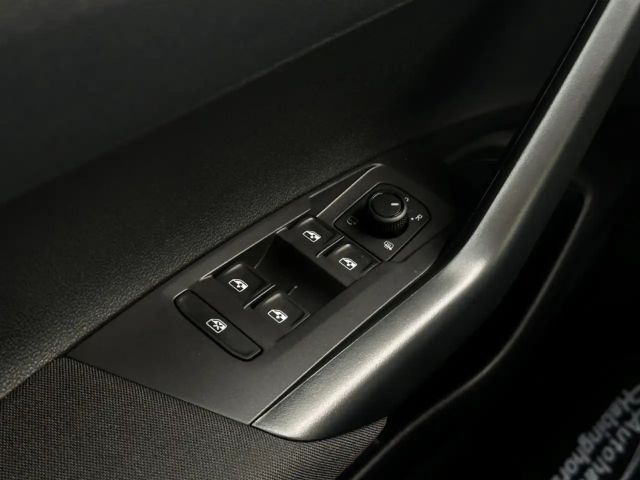 Volkswagen Taigo 1.0 TSI DSG Life