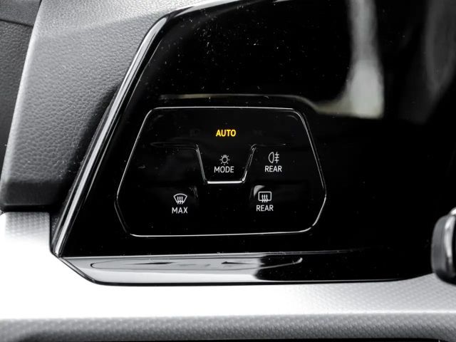 Volkswagen Golf 1.5 TSI Golf VIII Move Variant