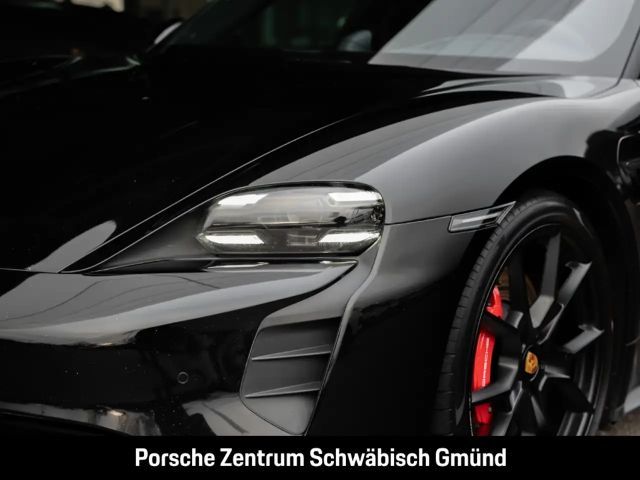 Porsche Taycan GTS Sport Turismo