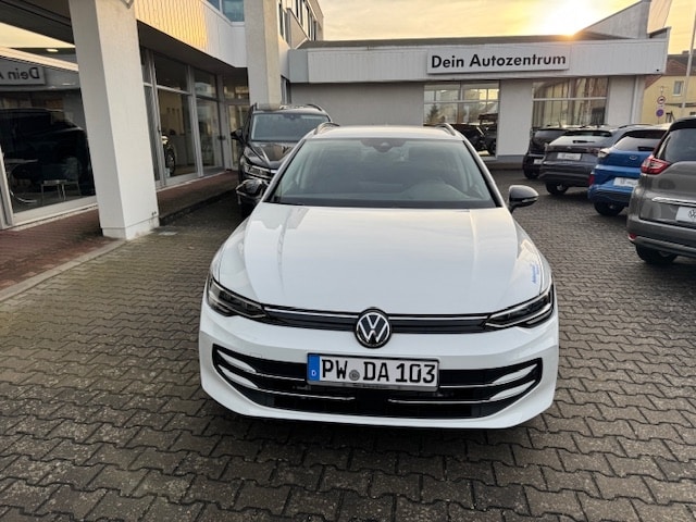 Volkswagen Golf 1.5 eTSI Variant