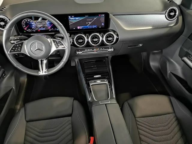 Mercedes-Benz GLA 180 Progressive