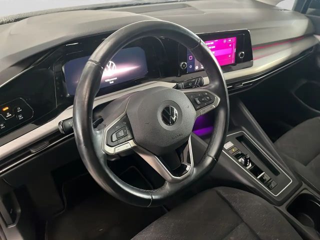 Volkswagen Golf 1.5 eTSI DSG Life Variant