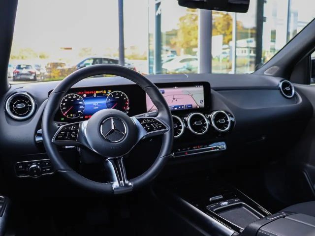 Mercedes-Benz GLA 180 ProgressiveAdvanced/AHK/Kamera/LED/Night