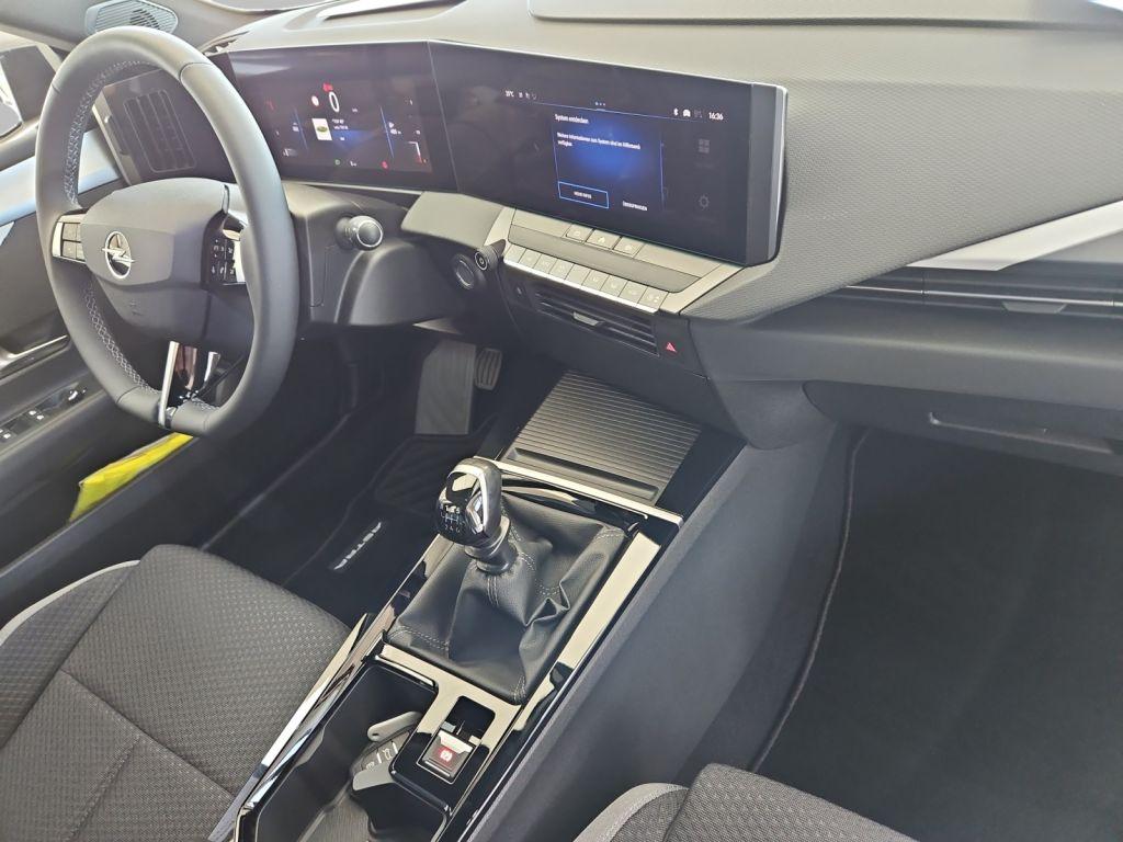 Opel Astra 1.2 Turbo Edition Sports Tourer Turbo