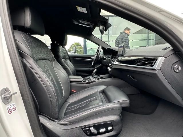BMW 540 540d M-Sport Touring xDrive