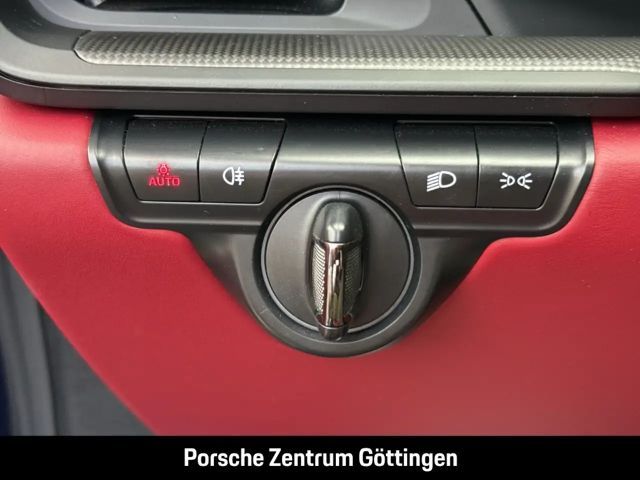 Porsche 992 4 Cabrio Carrera GTS