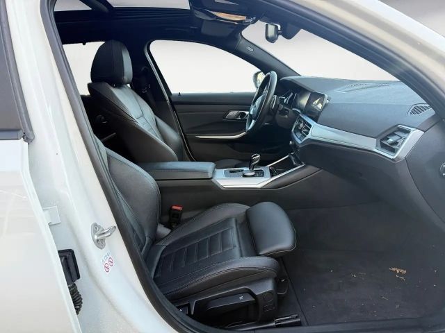 BMW 320 320d Touring xDrive