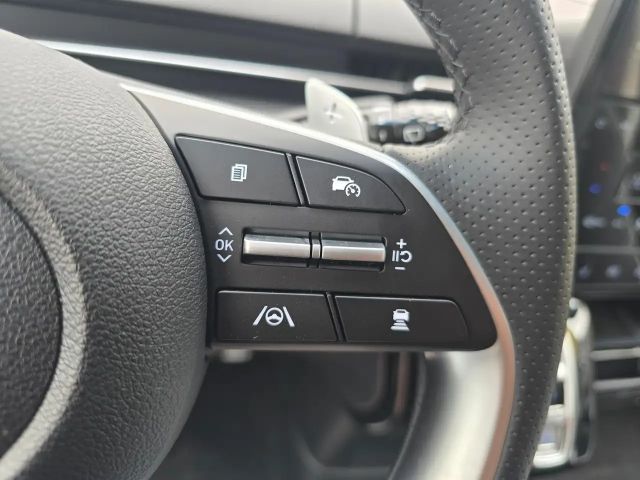 Hyundai Staria Signature