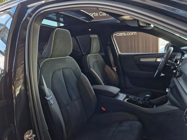 Volvo XC40 Dark Ultra