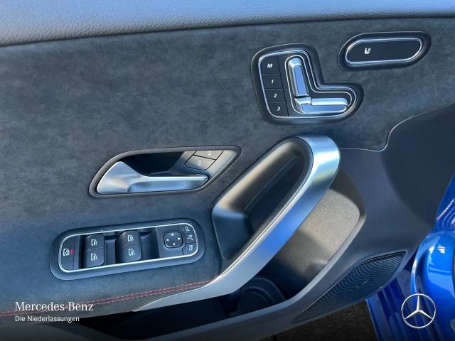 Mercedes-Benz A 250 4MATIC AMG Line