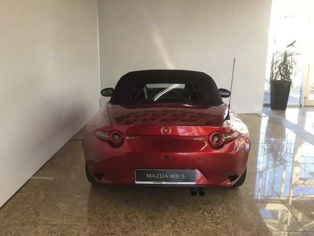 Mazda MX-5 Exclusive-line SkyActiv