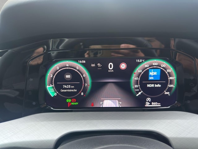 Volkswagen Golf 1.5 eTSI DSG Life Variant