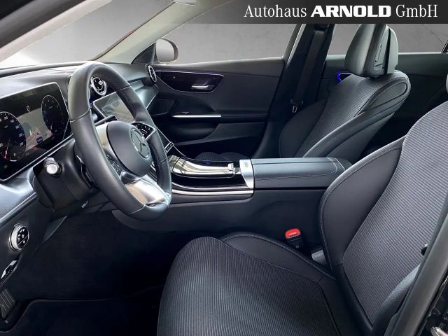 Mercedes-Benz C 200 AVANTGARDE Sedan