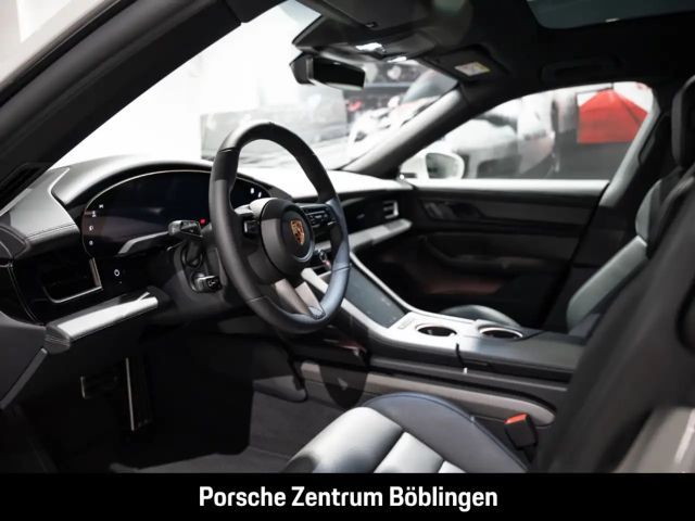 Porsche Taycan 4S Cross Turismo