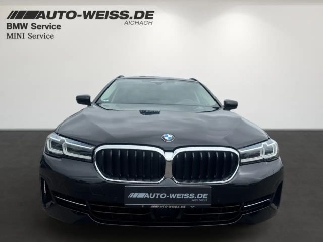 BMW 520 dA LEDER+LASER+ACC+HUD+SPORTSITZ+SHZ+DAB+HIFI