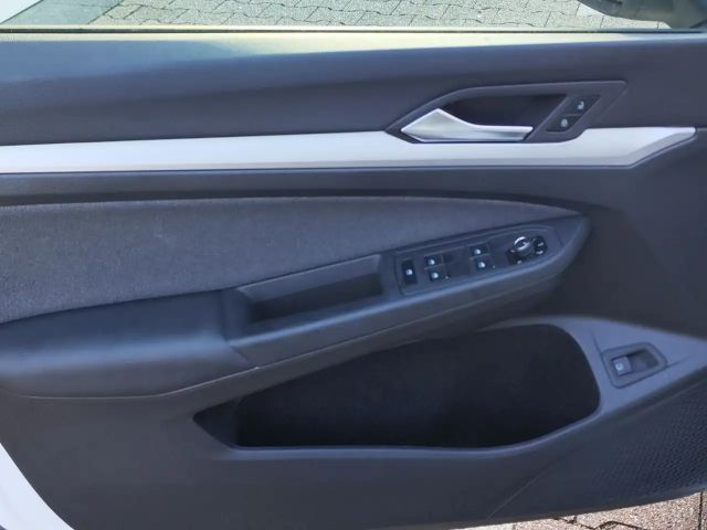 Volkswagen Golf 1.5 TSI Life eHybrid