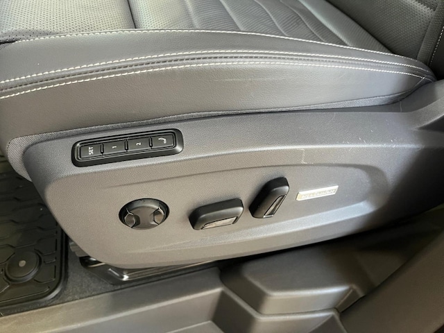 Volkswagen Multivan 2.0 TDI DSG Lang T7