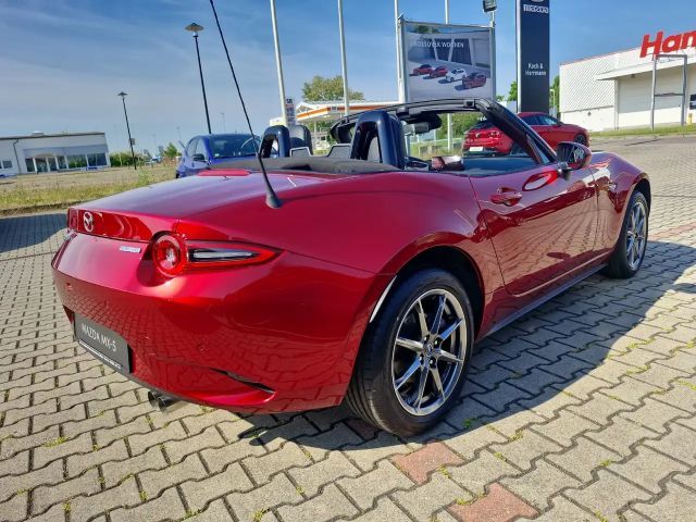Mazda MX-5 SkyActiv