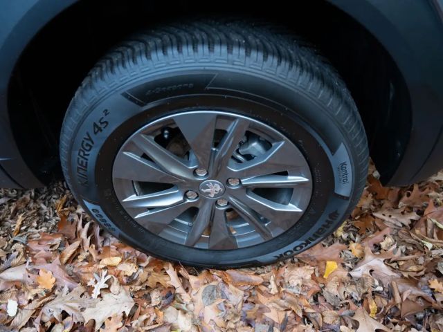 Peugeot 2008 Active Pack EAT8 PureTech