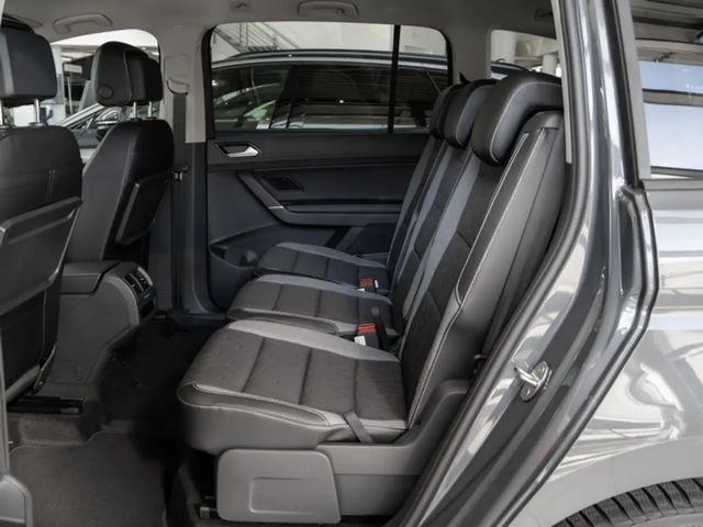 Volkswagen Touran 1.5 TSI DSG
