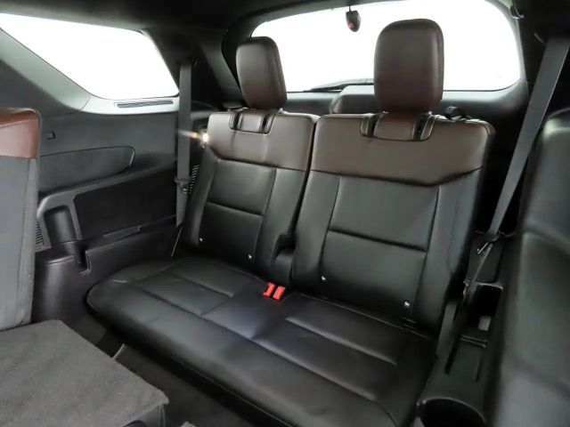 Ford Explorer Platinum