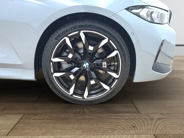 BMW 330 330e Touring xDrive