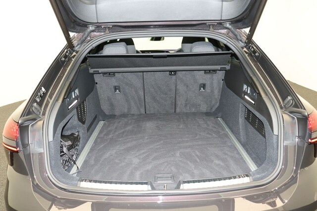 Audi A6 Avant Quattro S-Tronic