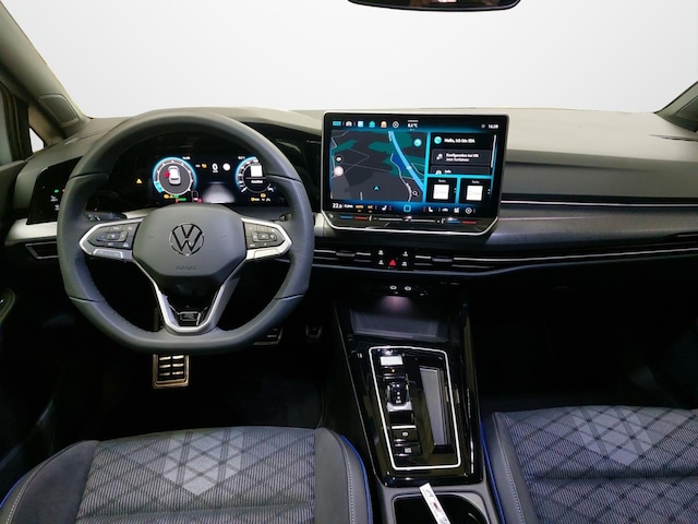 Volkswagen Golf 1.5 eTSI DSG R-Line