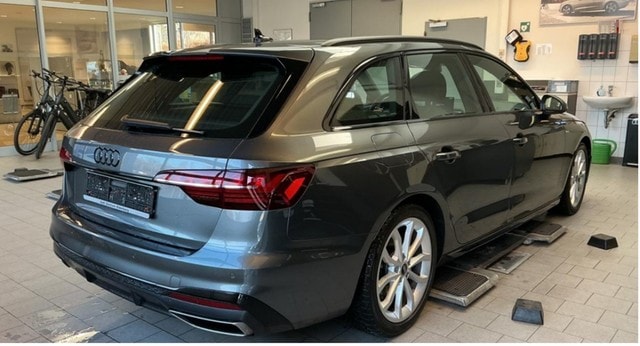 Audi A4 35 TFSI Avant S-Line S-Tronic