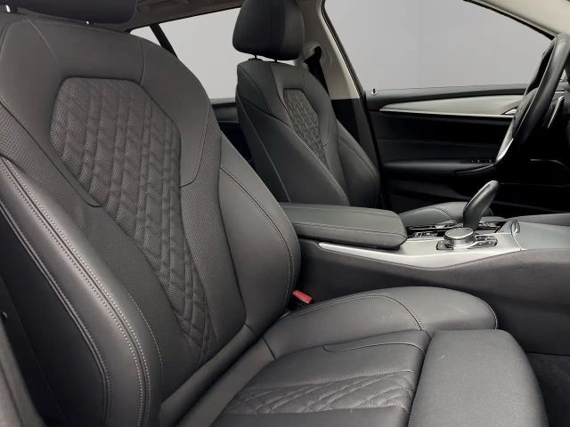 BMW 530 530e Touring