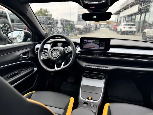 Jeep Avenger 1.2 e-Hybrid 4xe The North Face Herzlich willkommen beim Autohaus Baschinger!
Zum Verkauf bieten wir Ihnen einen Jeep Av