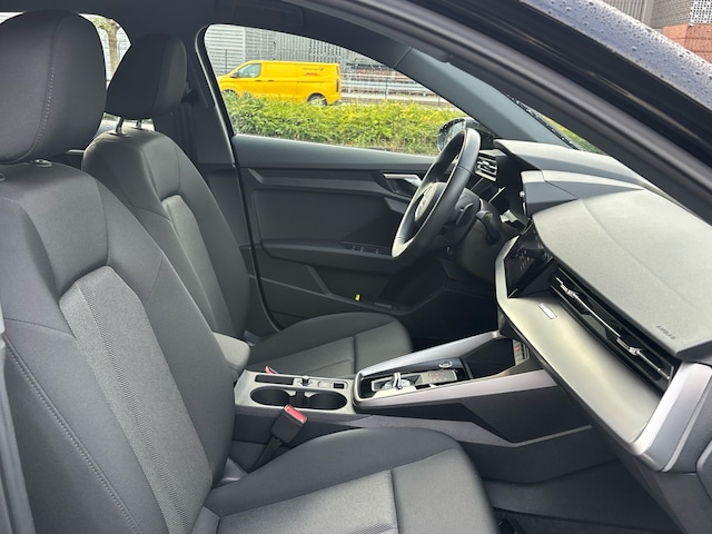 Audi A3 30 TFSI S-Tronic Sportback