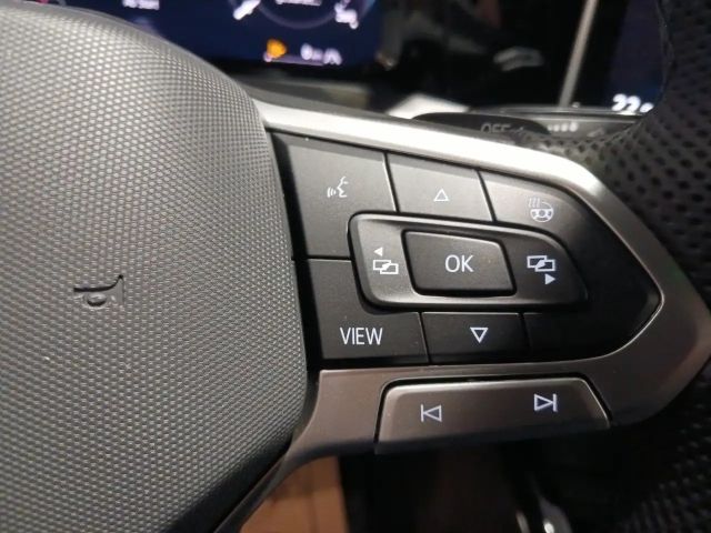 Volkswagen Golf 1.5 eTSI R-Line Variant