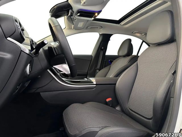 Mercedes-Benz C 180 AVANTGARDE Sedan