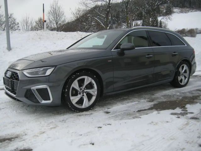 Audi A4 40 TDI S-Line