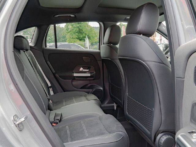 Mercedes-Benz GLA 250 4MATIC