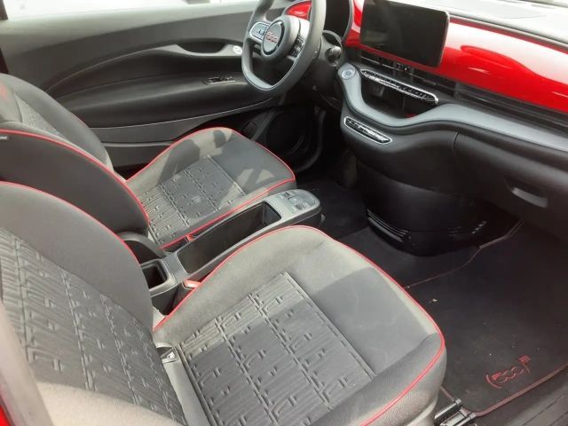 Fiat 500e RED